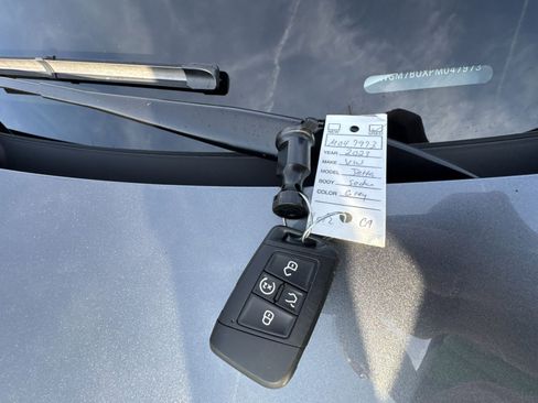 Used 2023 Volkswagen Jetta SEL image 39