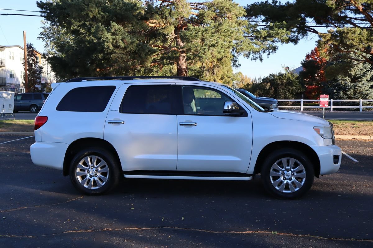 Used 2013 Toyota Sequoia Platinum AWD/4WD image 3