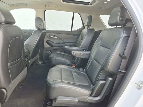 Used 2018 Chevrolet Traverse LT image 13