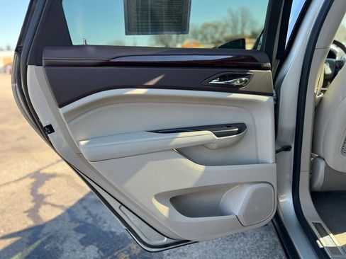 Used 2014 Cadillac SRX Luxury w/ Driver Awareness Package image 30