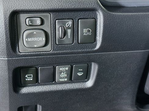 Used 2024 Toyota 4Runner SR5 Premium w/ Moonroof Package image 17