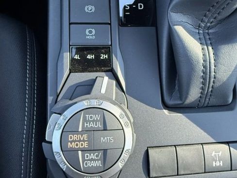 New 2025 Toyota Tacoma TRD Off-Road image 25