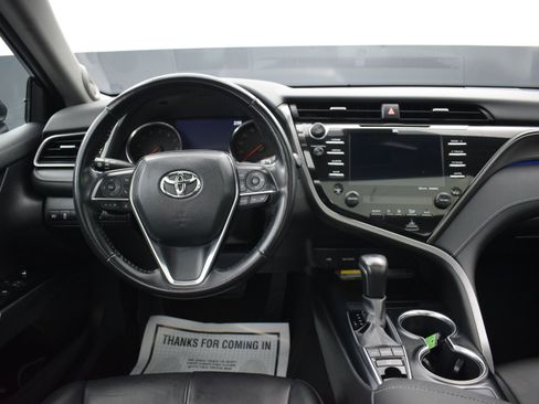 Used 2020 Toyota Camry XSE FWD image 14