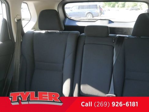 Used 2024 Nissan Rogue S FWD image 38