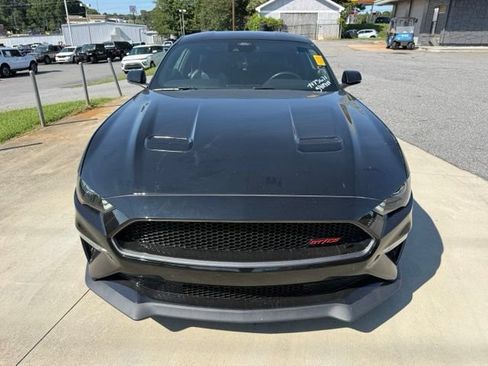 Used 2022 Ford Mustang GT Premium w/ Equipment Group 401A RWD image 3