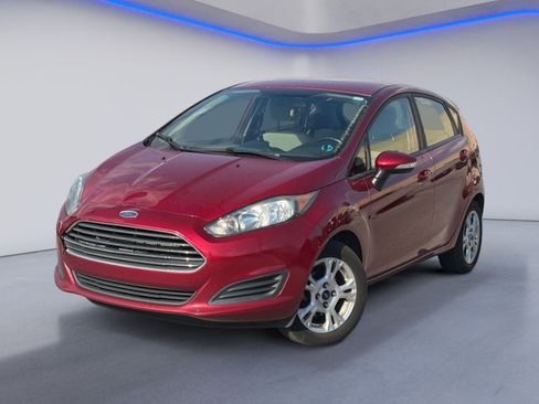Used 2016 Ford Fiesta SE image 2