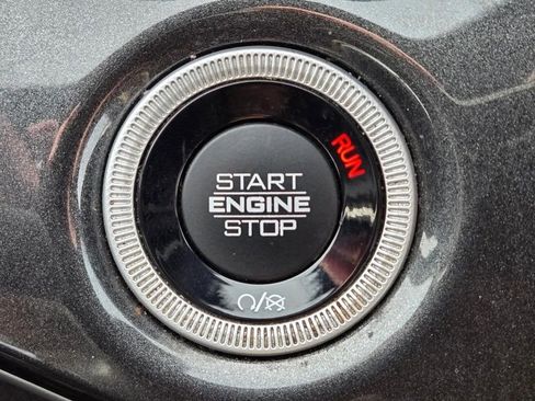 Used 2022 Jeep Grand Cherokee Altitude image 19