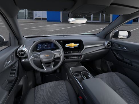 New 2026 Chevrolet Equinox LT AWD/4WD image 39
