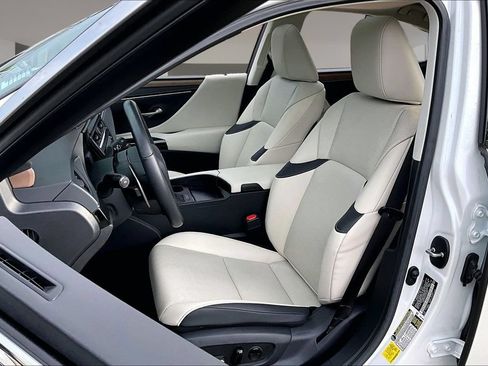 Used 2025 Lexus ES 350 w/ Premium Package FWD image 27