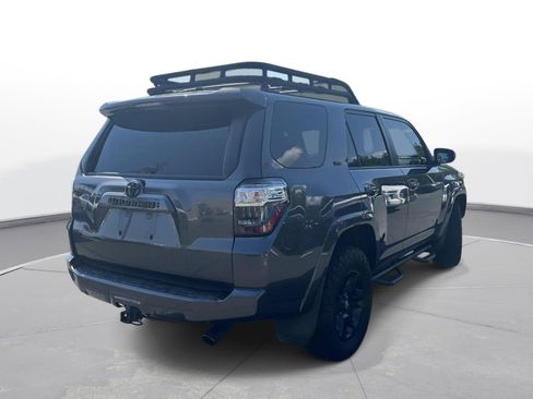 Used 2022 Toyota 4Runner SR5 RWD image 6