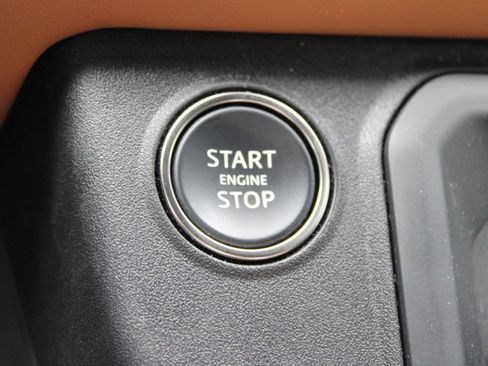 Used 2023 Land Rover Defender 90 X AWD/4WD image 19