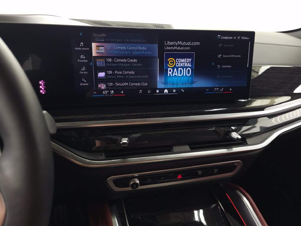 Used 2026 BMW X6 xDrive40i AWD/4WD image 25