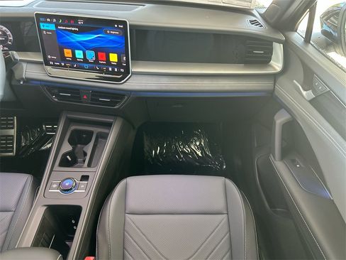 New 2026 Volkswagen Tiguan SE R-Line image 46