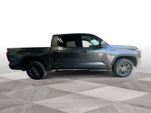 Used 2023 Toyota Tundra SR5 w/ SR5 Convenience Package AWD/4WD image 9