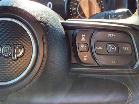 Certified 2024 Jeep Gladiator Sport image 10