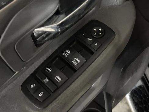 Used 2015 RAM 1500 Big Horn image 27