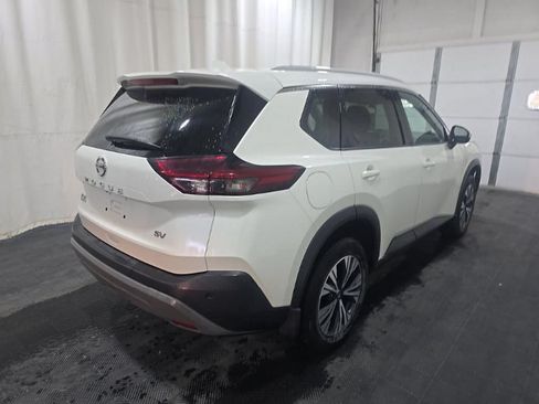 Used 2021 Nissan Rogue SV FWD image 4