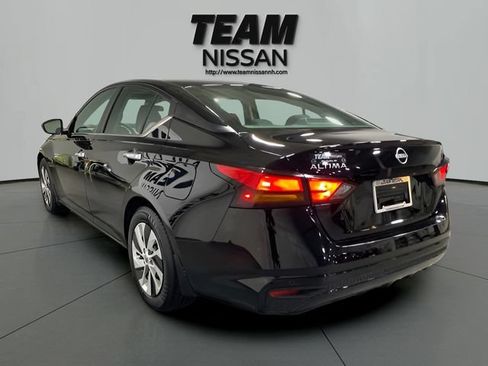 Certified 2024 Nissan Altima 2.5 S FWD image 4