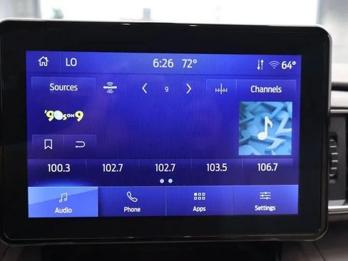 Used 2024 Ford Explorer XLT w/ Equipment Group 202A AWD/4WD image 22