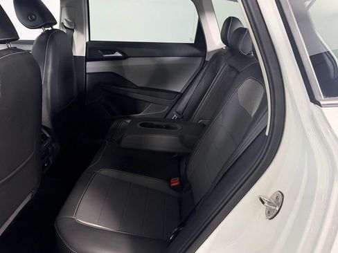 Used 2023 Volkswagen Taos SE w/ Panoramic Sunroof Package AWD/4WD image 25