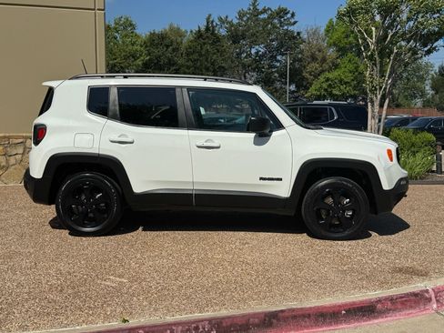 Used 2021 Jeep Renegade Sport image 7