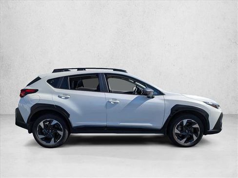 Used 2024 Subaru Crosstrek 2.5i Limited w/ Crosstrek Mirror Package AWD/4WD image 4