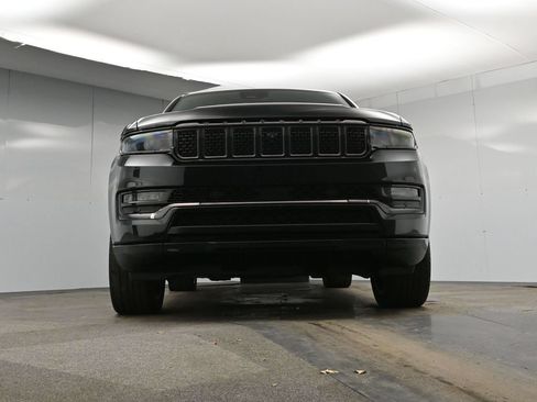 Used 2022 Jeep Grand Wagoneer Series II AWD/4WD image 54