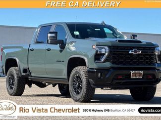 New 2026 Chevrolet Silverado 2500 ZR2 w/ LPO, Dark Essentials Package video 1