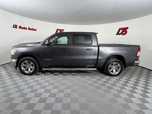 Used 2022 RAM 1500 Big Horn AWD/4WD image 3