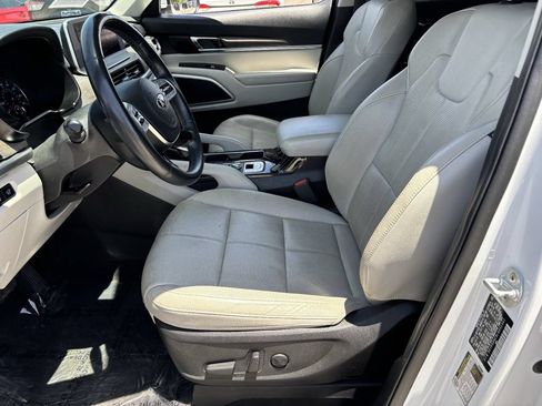 Used 2020 Kia Telluride EX AWD/4WD image 18