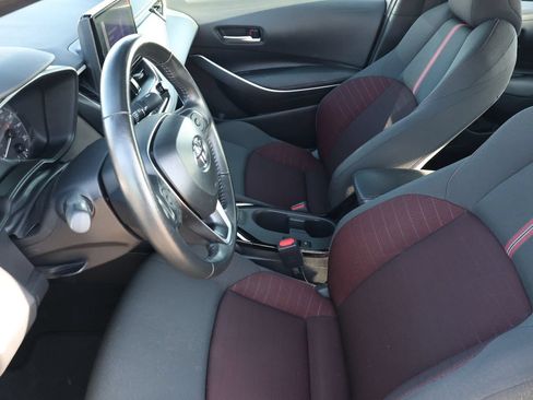 Used 2025 Toyota Corolla SE FWD image 12