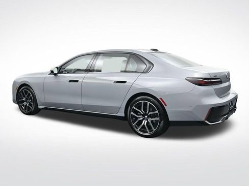 New 2026 BMW 740i xDrive image 7