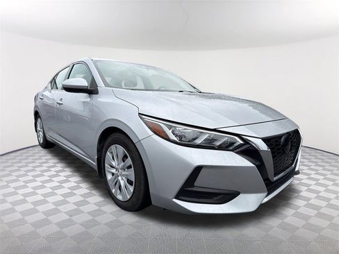 Used 2022 Nissan Sentra S image 3
