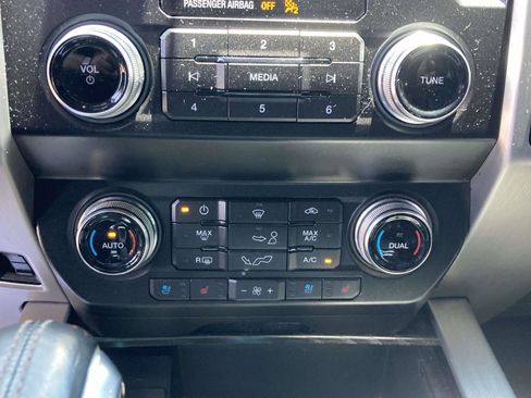 Used 2019 Ford F150 Platinum AWD/4WD image 24
