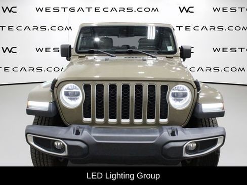 Used 2020 Jeep Gladiator Overland image 4