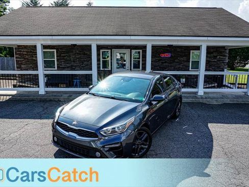 Used 2019 Kia Forte LXS FWD image 2