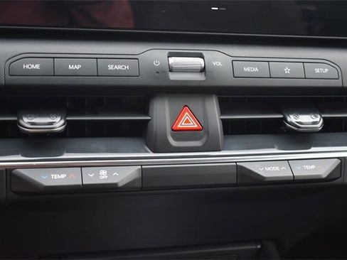 New 2025 Kia K4 EX image 24