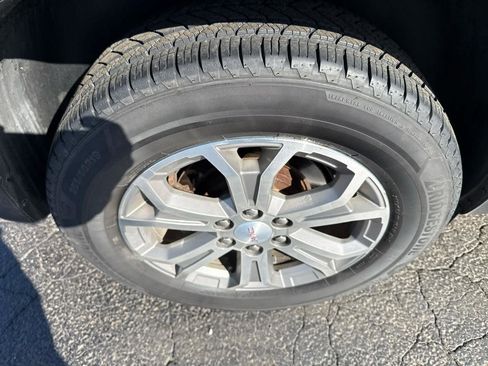 Used 2014 GMC Acadia SLT image 9