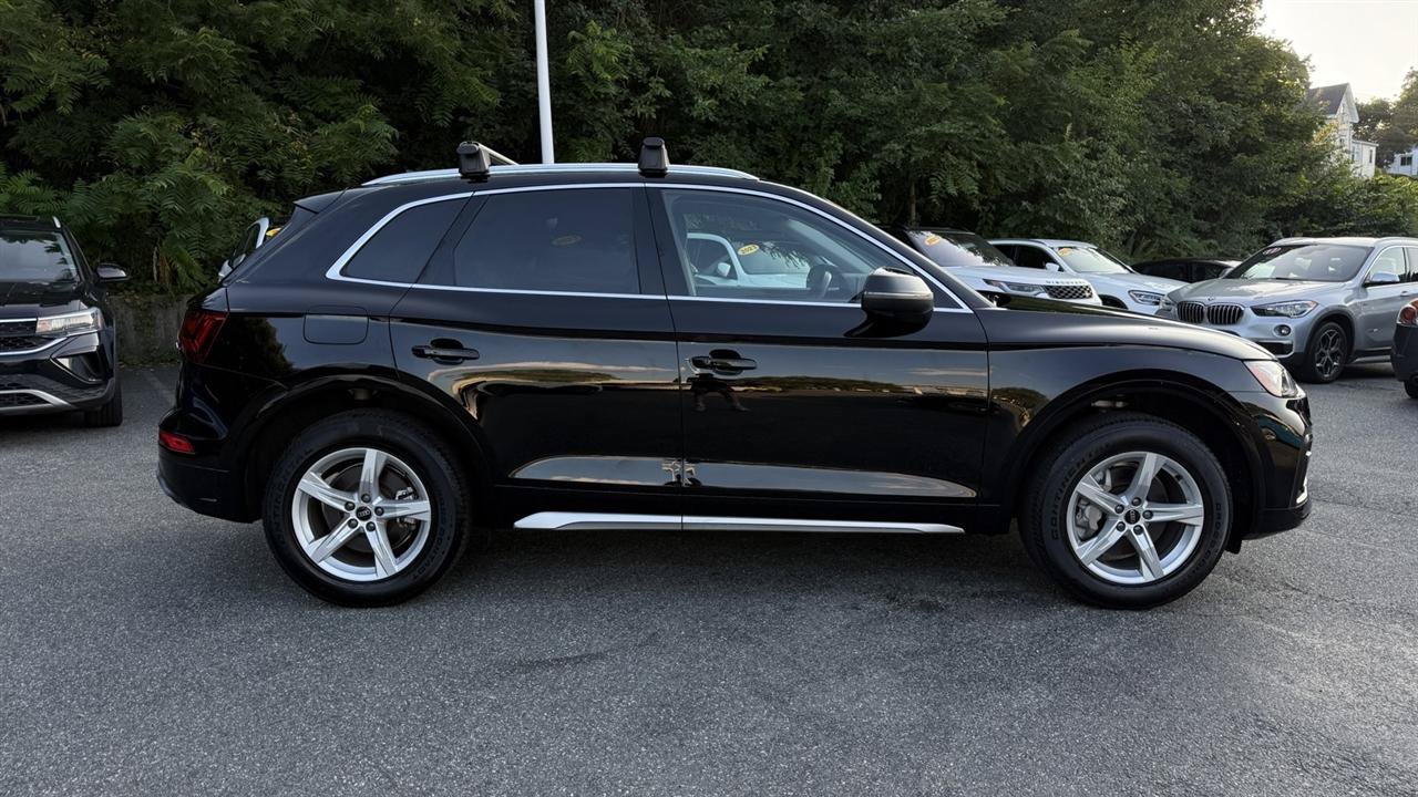 Used 2023 Audi Q5 2.0T Premium w/ Convenience Package AWD/4WD image 19
