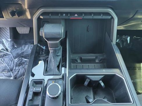 Used 2025 Toyota Tundra SR5 AWD/4WD image 14