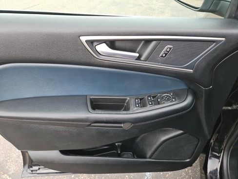 Certified 2022 Ford Edge SEL w/ Sport Appearance Package image 16