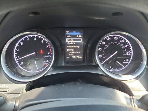 Used 2019 Toyota Camry LE FWD image 19