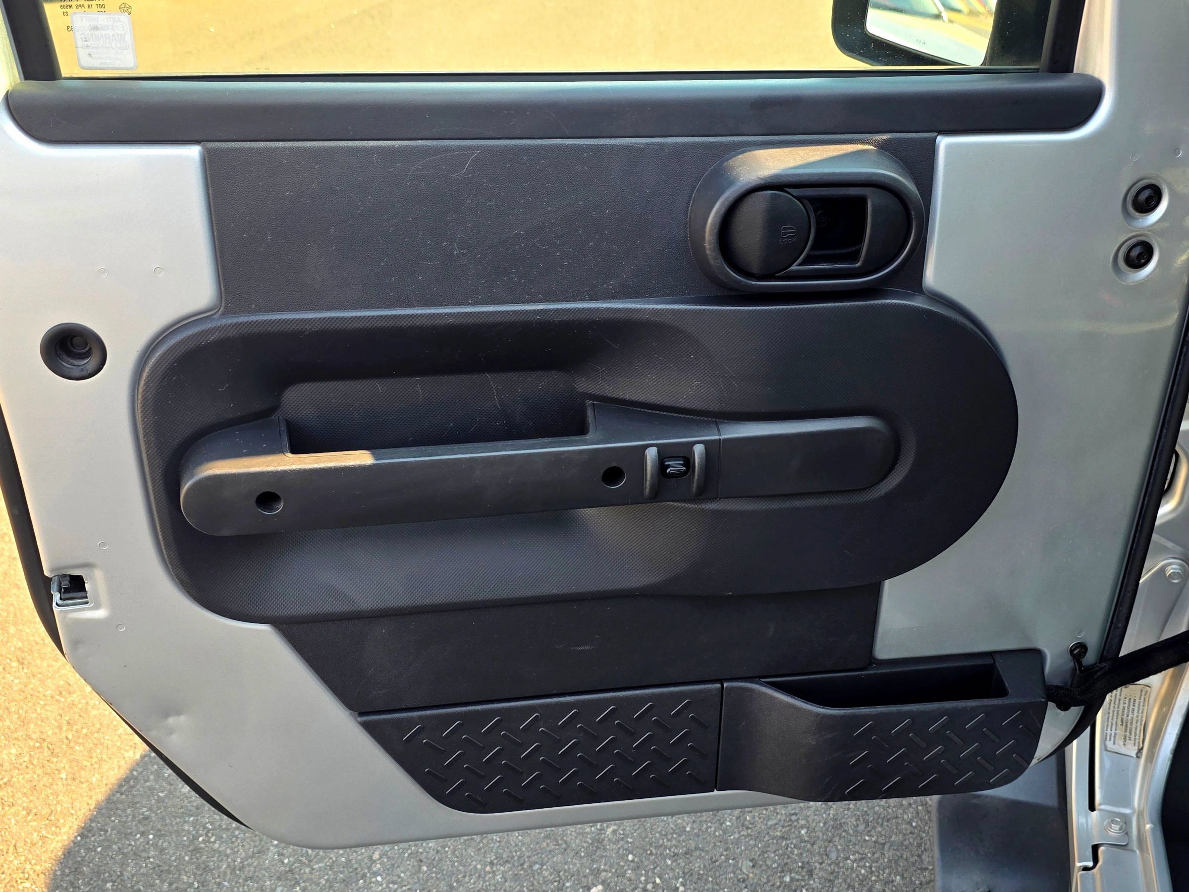 Used 2008 Jeep Wrangler Unlimited Sahara AWD/4WD image 35