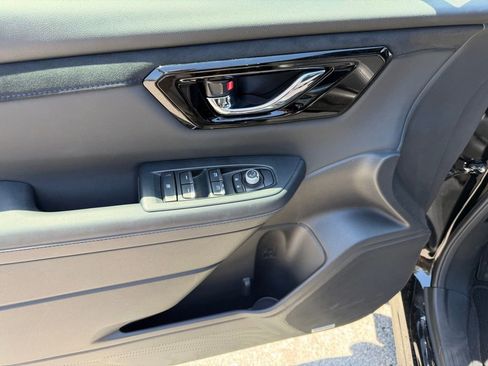 Used 2025 Subaru Forester Limited image 23