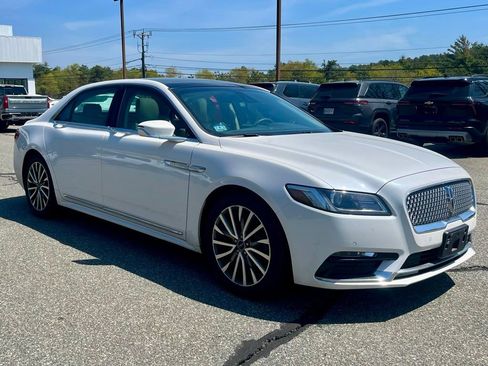 Used 2017 Lincoln Continental Select w/ Climate Package AWD/4WD image 7