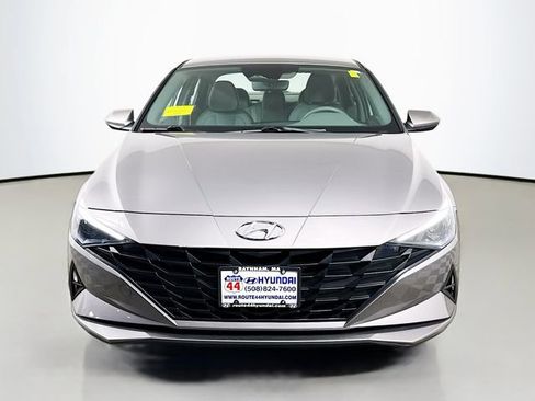 Used 2023 Hyundai Elantra SE FWD image 11