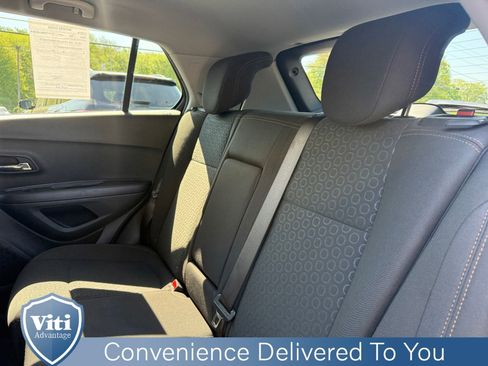 Used 2020 Chevrolet Trax LS w/ Tint and Cruise Package AWD/4WD image 21