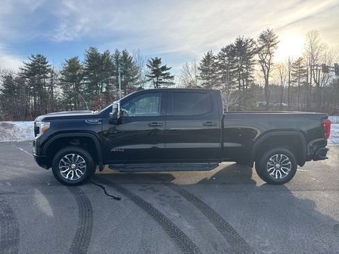 Used 2022 GMC Sierra 1500 AT4 w/ AT4 Premium Package image 2