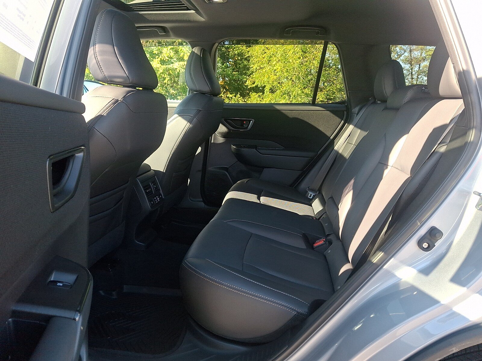 Certified 2026 Subaru Outback Limited AWD/4WD image 9