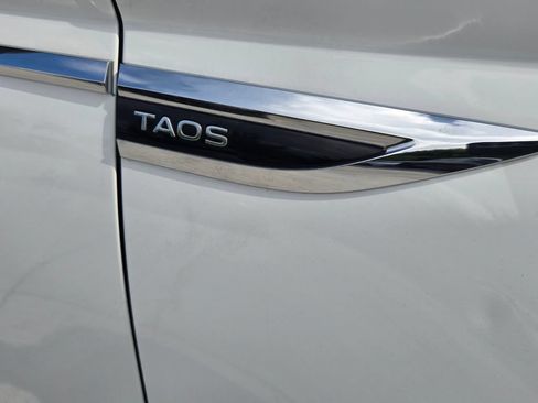 Certified 2024 Volkswagen Taos S FWD image 17